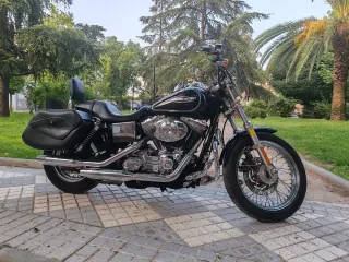 Moto Harley Davidson Dyna 2005