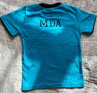Uniforme NUEVO colegio MDA talla2-3,bata y mochila