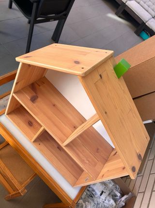 Casita de muñecas / Estantería Ikea