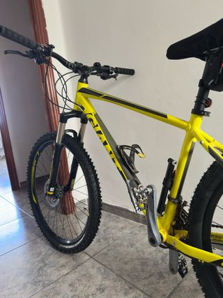 Bicicleta Giant Talon Mtb 27.5 Talla M