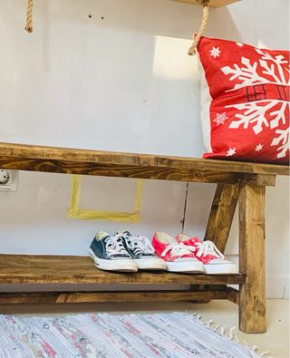 Banco rústico de madera