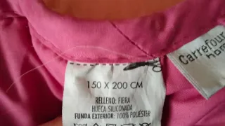 Edredón rosa poliéster