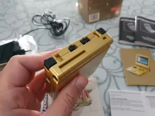 Nintendo Game Boy Advance SP Zelda limited edition