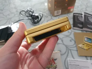 Nintendo Game Boy Advance SP Zelda limited edition