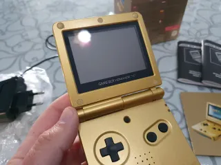 Nintendo Game Boy Advance SP Zelda limited edition