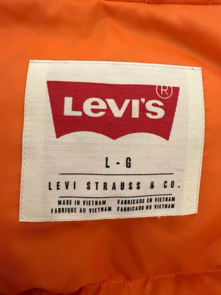 Abrigo plumífero naranja Levi's