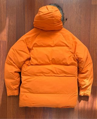 Abrigo plumífero naranja Levi's