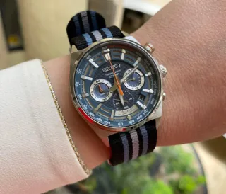 RELOJ SEIKO NEO SPORTS HOMBRE NUEVO