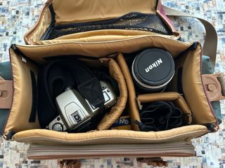 Cámara Nikon F60 con objetivo 28-80mm