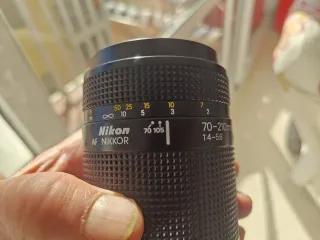 Nikon AF Nikkor 70-210mm f/4-5.6