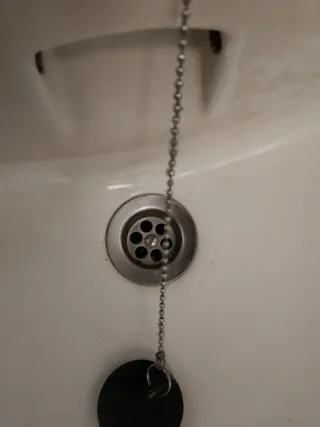 Lavabo de encimera con grifo