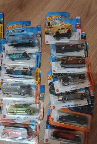 Hot wheels basicos