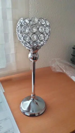 Candelabro de cristal y metal plateado