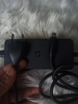Cargador Original Xiaomi Patinete Eléctrico