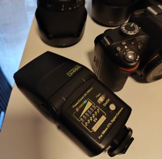 Nikon D3200 Kit Completo Objetivos Flash