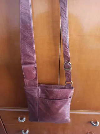 Bolso de piel marrón/rojo