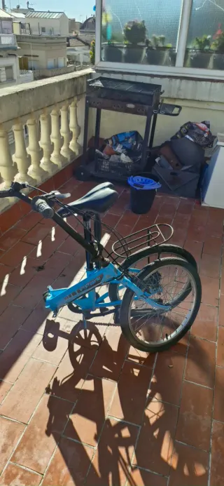 Bicicleta plegable azul