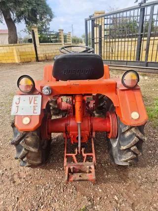 Tractor Pascuali 990 con documentación para hacer