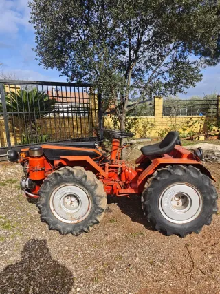 Tractor Pascuali 990 con documentación para hacer
