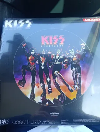 Puzzle KISS 450 Piezas Shaped