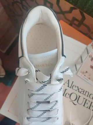 Sneakers Alexander McQueen Bianche