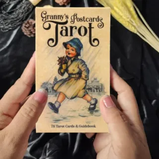 Baraja Tarot Granny's Postcards