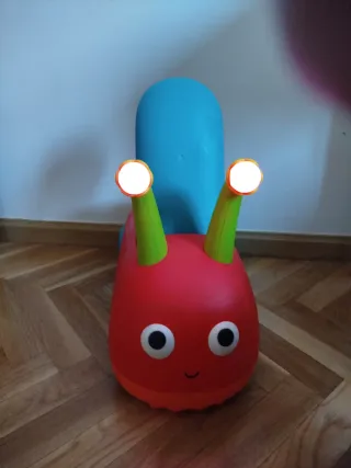 Correpasillos infantil rojo con luces