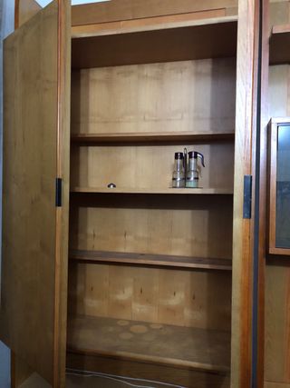 Gratis! Muebles comedor vitrina cajonera Cornellá