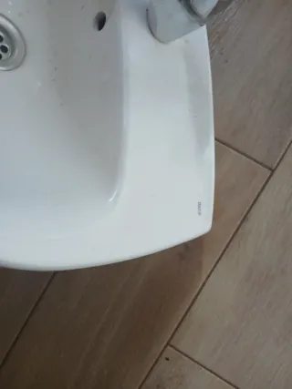 Lavamanos de porcelana blanco