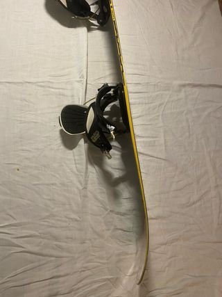 Tabla Snowboard Flow 162W con fijaciones