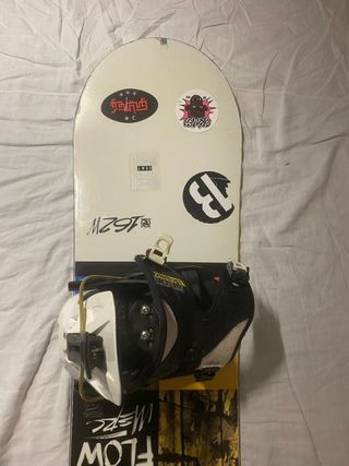 Tabla Snowboard Flow 162W con fijaciones