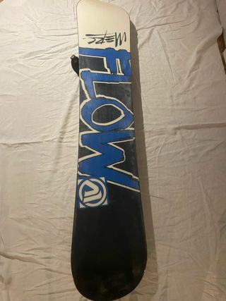 Tabla Snowboard Flow 162W con fijaciones