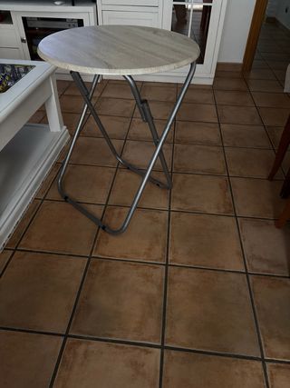 Mesa plegable redonda madera y metal