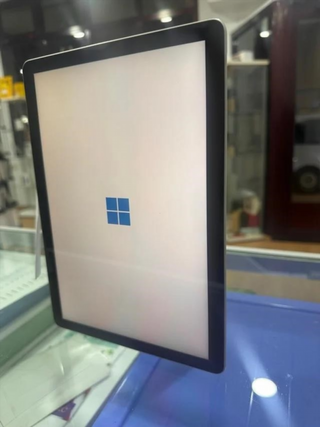 Surface Go 3 128GB i3 8GB RAM