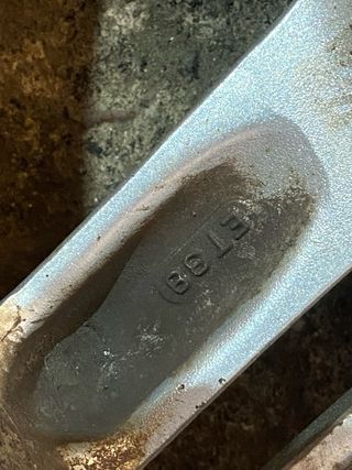 Llantas Momo 5 radios