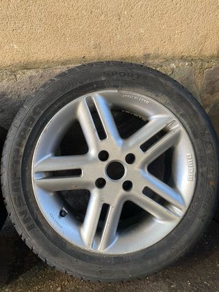 Llantas Momo 5 radios