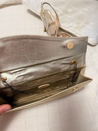 Zapatos y bolso fiesta Gino Ventori a juego.