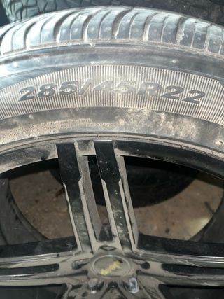 Llantas Jeep 22 con cubiertas