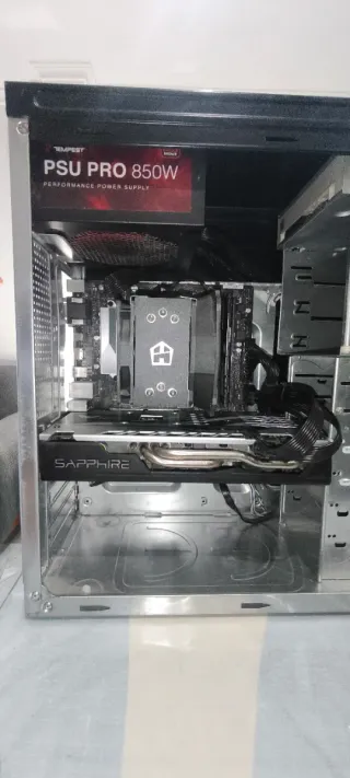 Gabinete Gamer Negro/Plateado