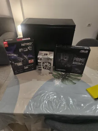 Gabinete Gamer Negro/Plateado