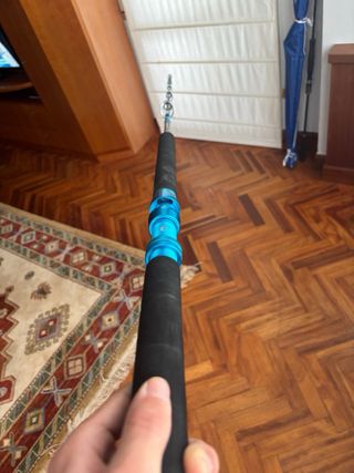 Carrete de pesca HART ONE 30 y caña saga30-50lbs