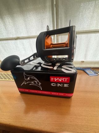 Carrete de pesca HART ONE 30 y caña saga30-50lbs