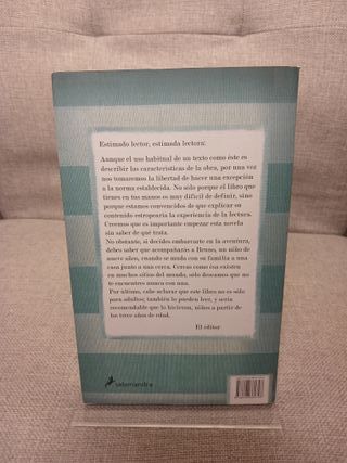 El niño con el pijama de rayas