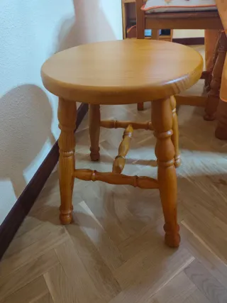 Sedie rustiche in legno massello