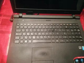 Portátil Lenovo Negro