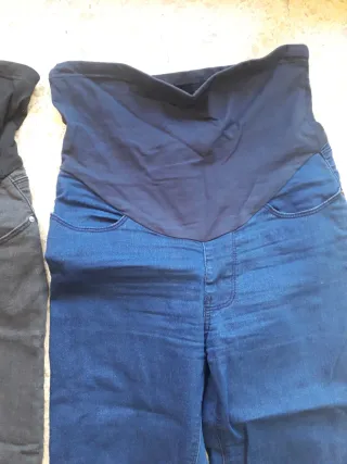 Pantaloni premaman neri e blu