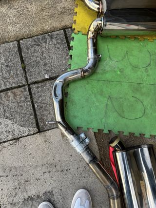 Escape Volkswagen Golf MK5 R32