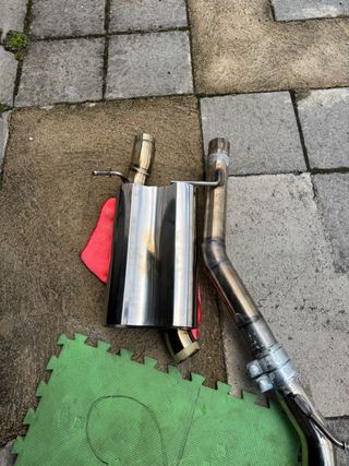 Escape Volkswagen Golf MK5 R32