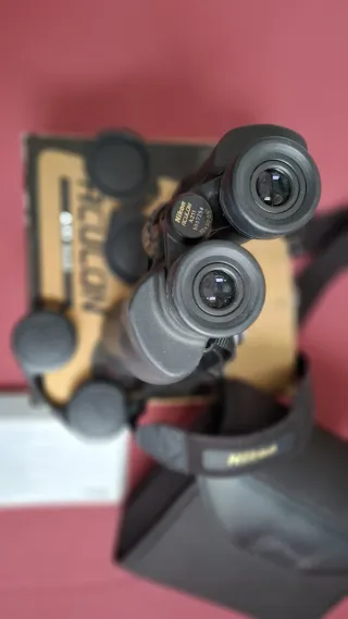 Prismáticos Nikon Aculon A210 10x50