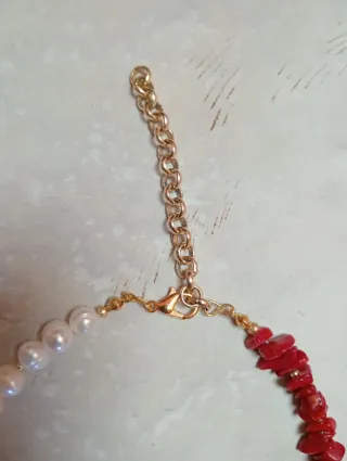 Collar Coral Rojo y Perlas y pendientes coral